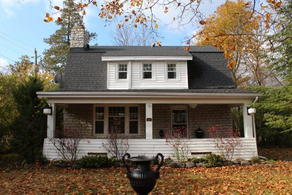 40 Head Street, Bobcaygeon, was built in 1925-1926 by John Darwin Grant, who was inspired by the Arts-and-Crafts movement popular during the 1920s. Photo courtesy of Emily Turner, City of Kawartha Lakes.