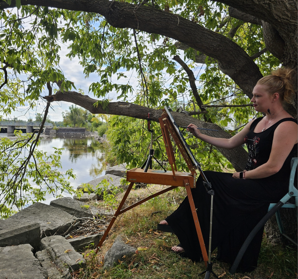 Carley Reynolds on living with trauma, getting lost in colours, and the healing power of art