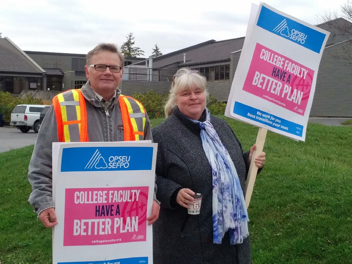 Frost students out in cold as union fights precarious work