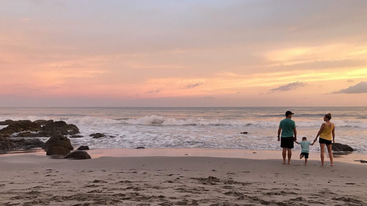 A minimalist life: Aube family trades work stress and possessions for experiences