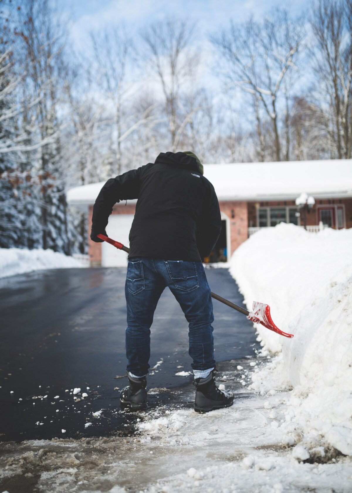 Homeowners need to clear their snow, lawyer advises, to avoid lawsuits