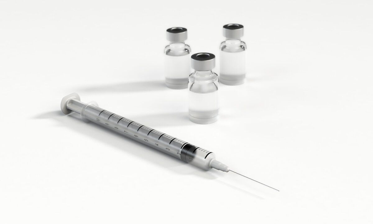 Local health unit envisions role for pharmacies in vaccine roll-out