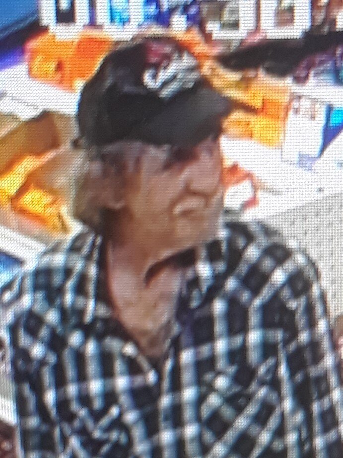 Police seek public's assistance in identifying man