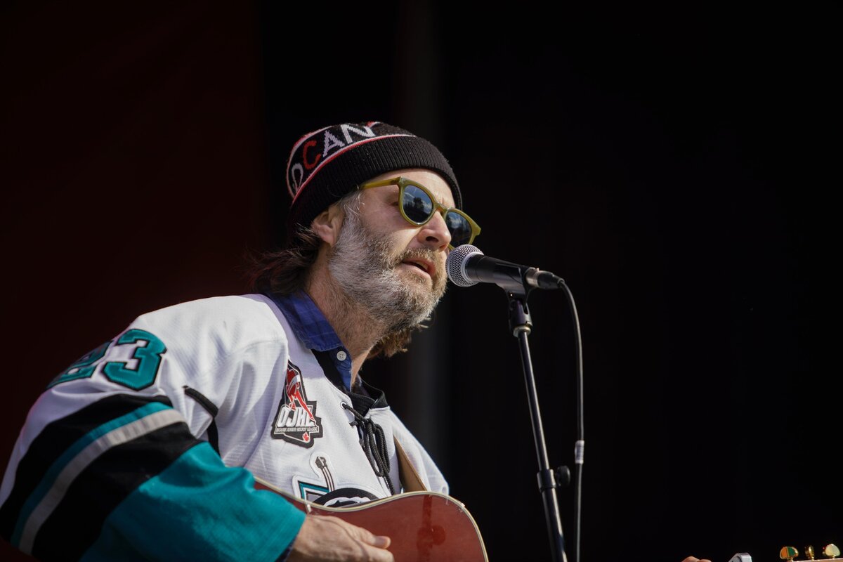 Two local performers take the virtual stage in B.C. in support of mental health