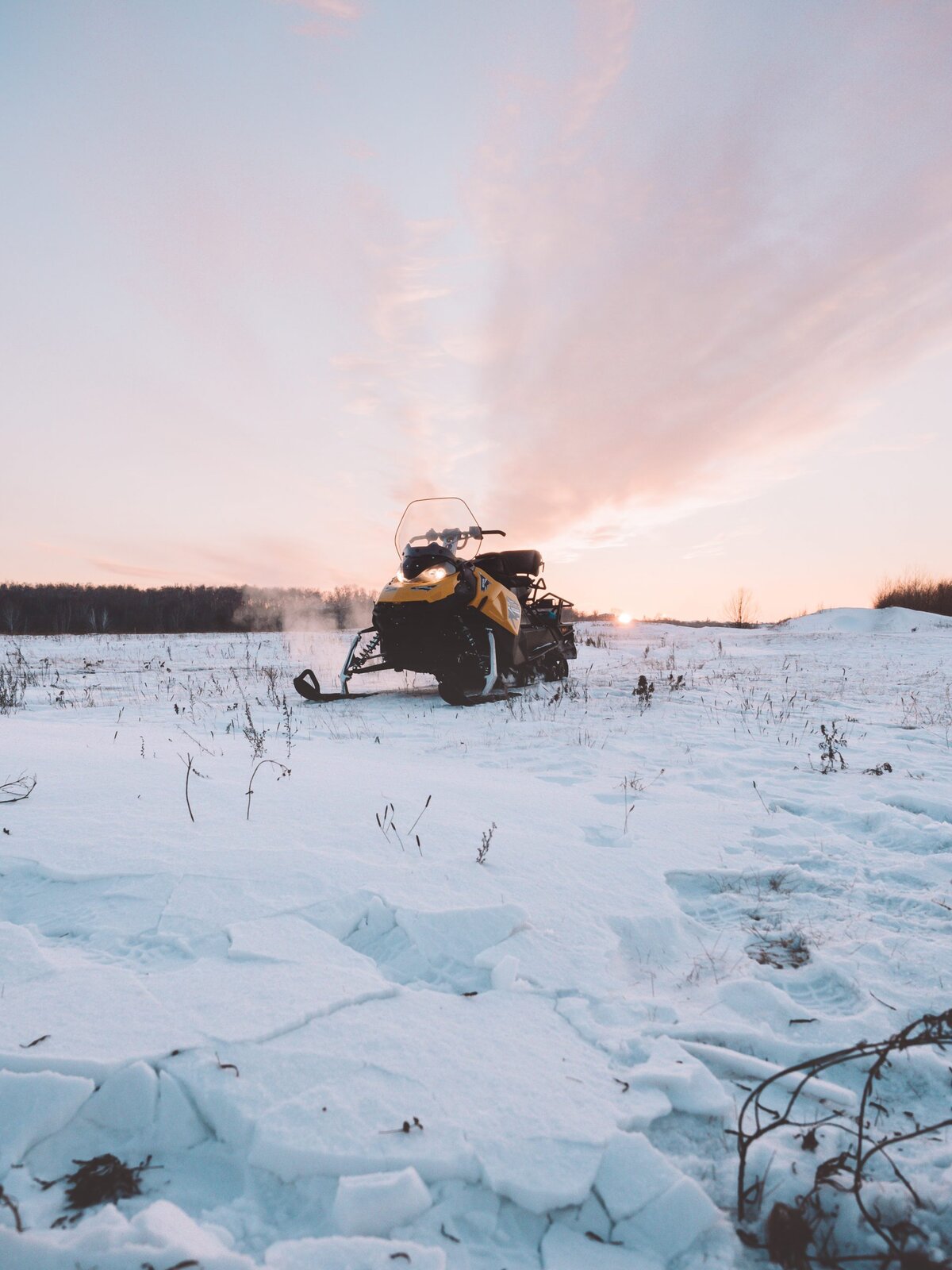 Snowmobile races return to Lindsay at LEX