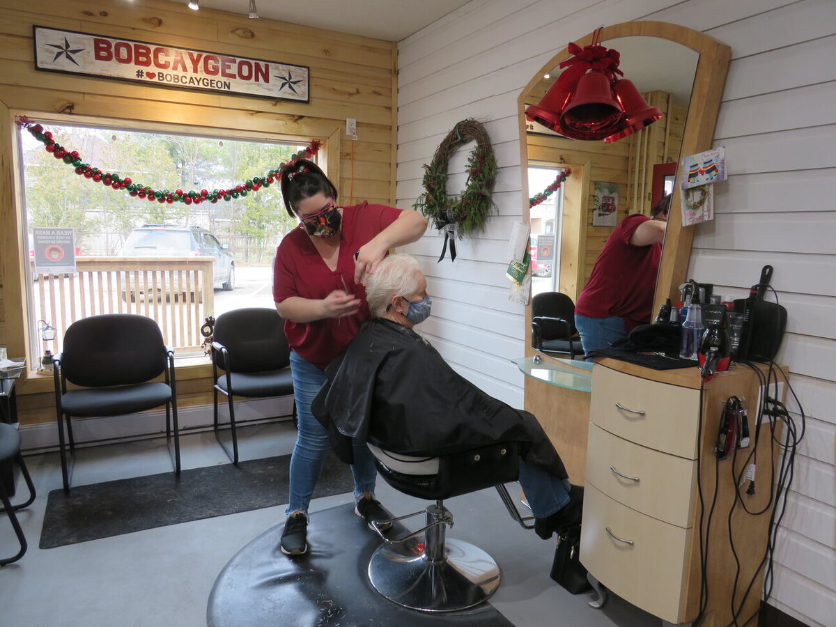Bobcaygeon's Lavish Locks a cut above