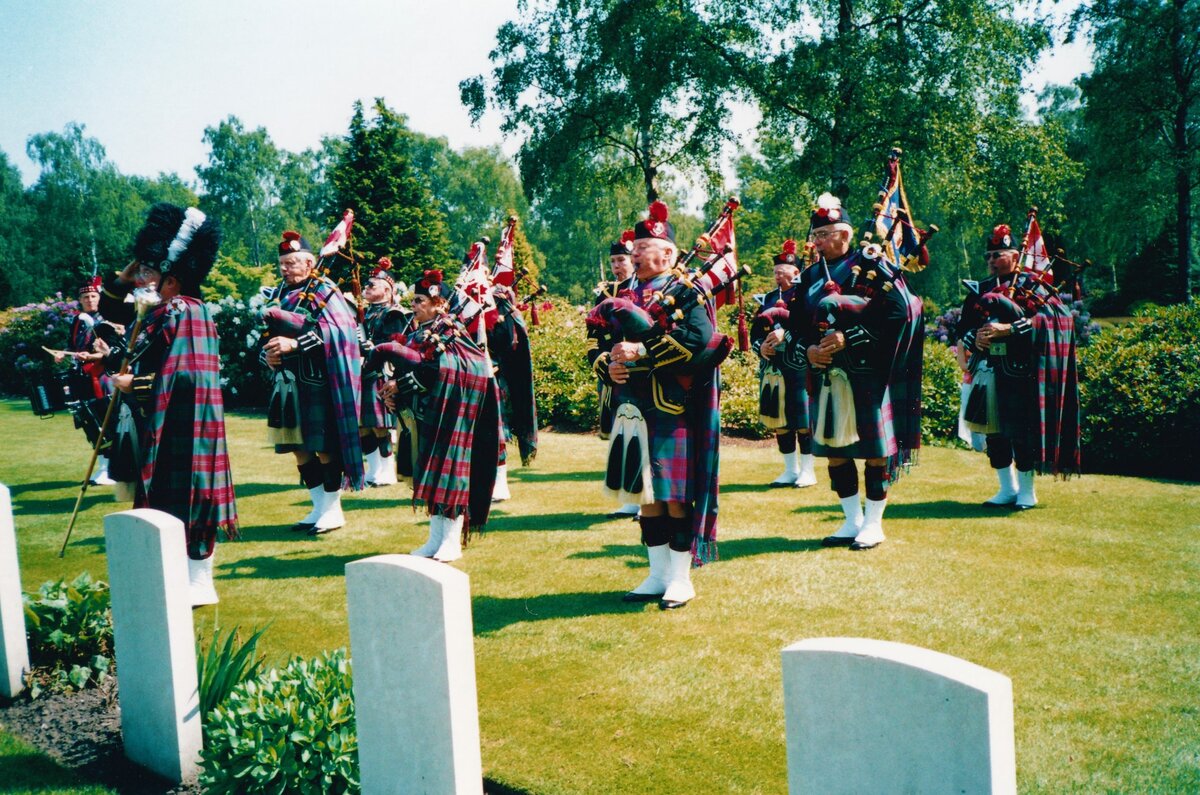 The Pipes & Drums of Lindsay at 50
