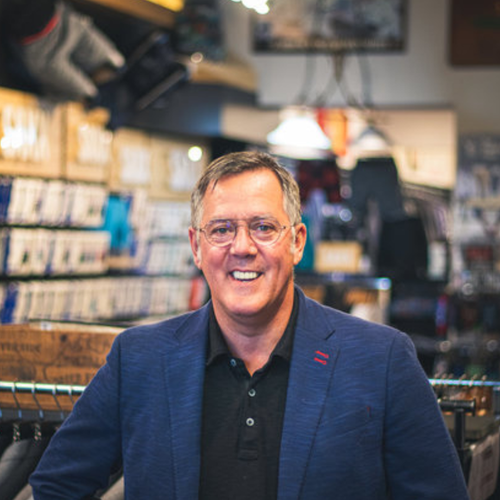 Lindsay’s ‘Ironman’ men's clothier, Greg Nisbett, dead at 62