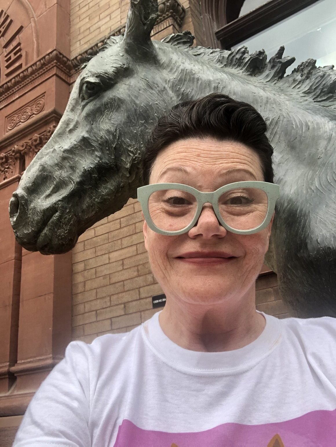 'Queen of the Fringe' Alex Dallas brings critically acclaimed show, Horseface, to Globus Theatre