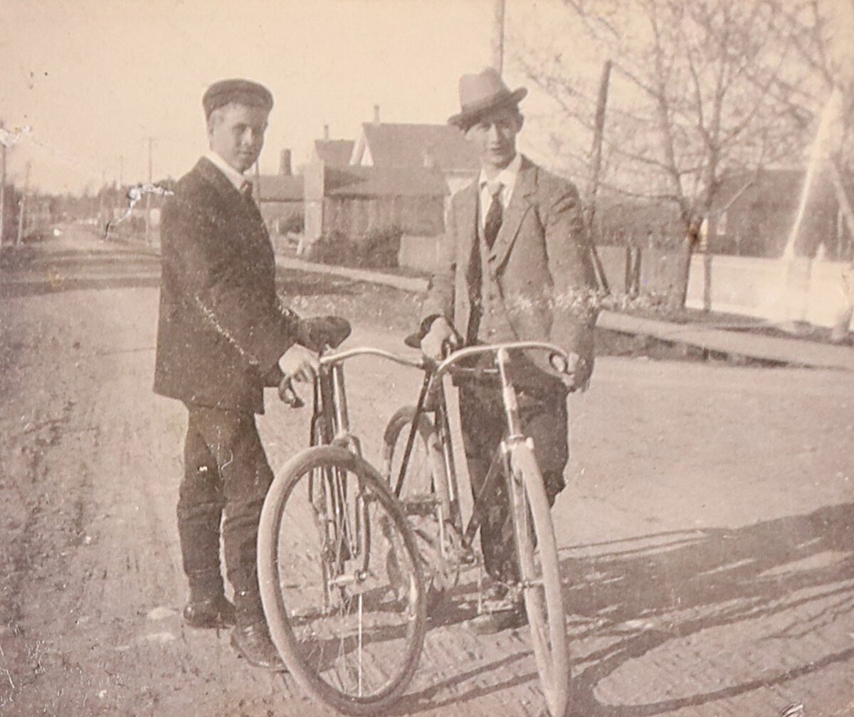 Pedal power: The bicycle craze of 1890-1900