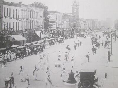 Walking through history: Remembering downtown Lindsay 100 years ago