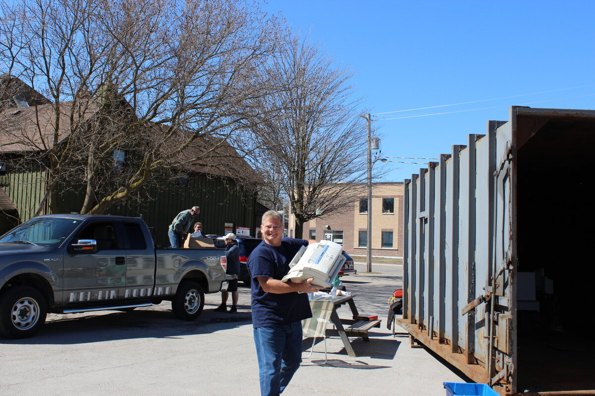Collecting electronics for good cause