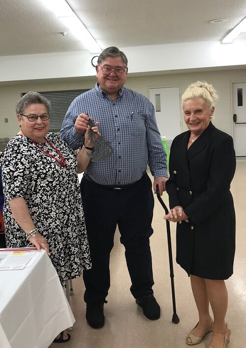 Second annual Barb Truax Award presented at KLFS event