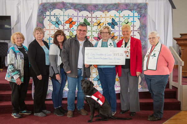 Lindsay quilters raise over $11,000 for Autism Assistance Dog Guide