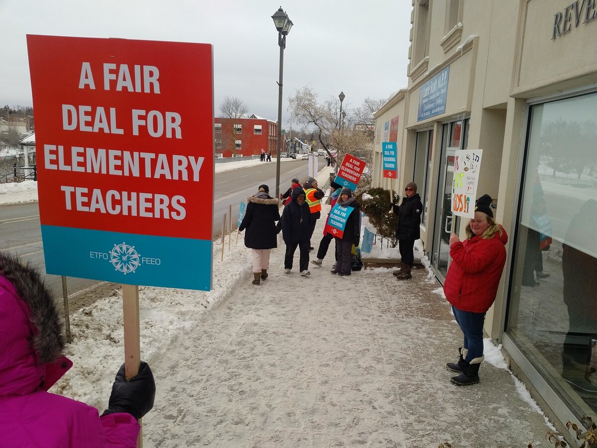 Scott calls union strike action ‘unacceptable:’ OSSTF says cuts are a worse disruption
